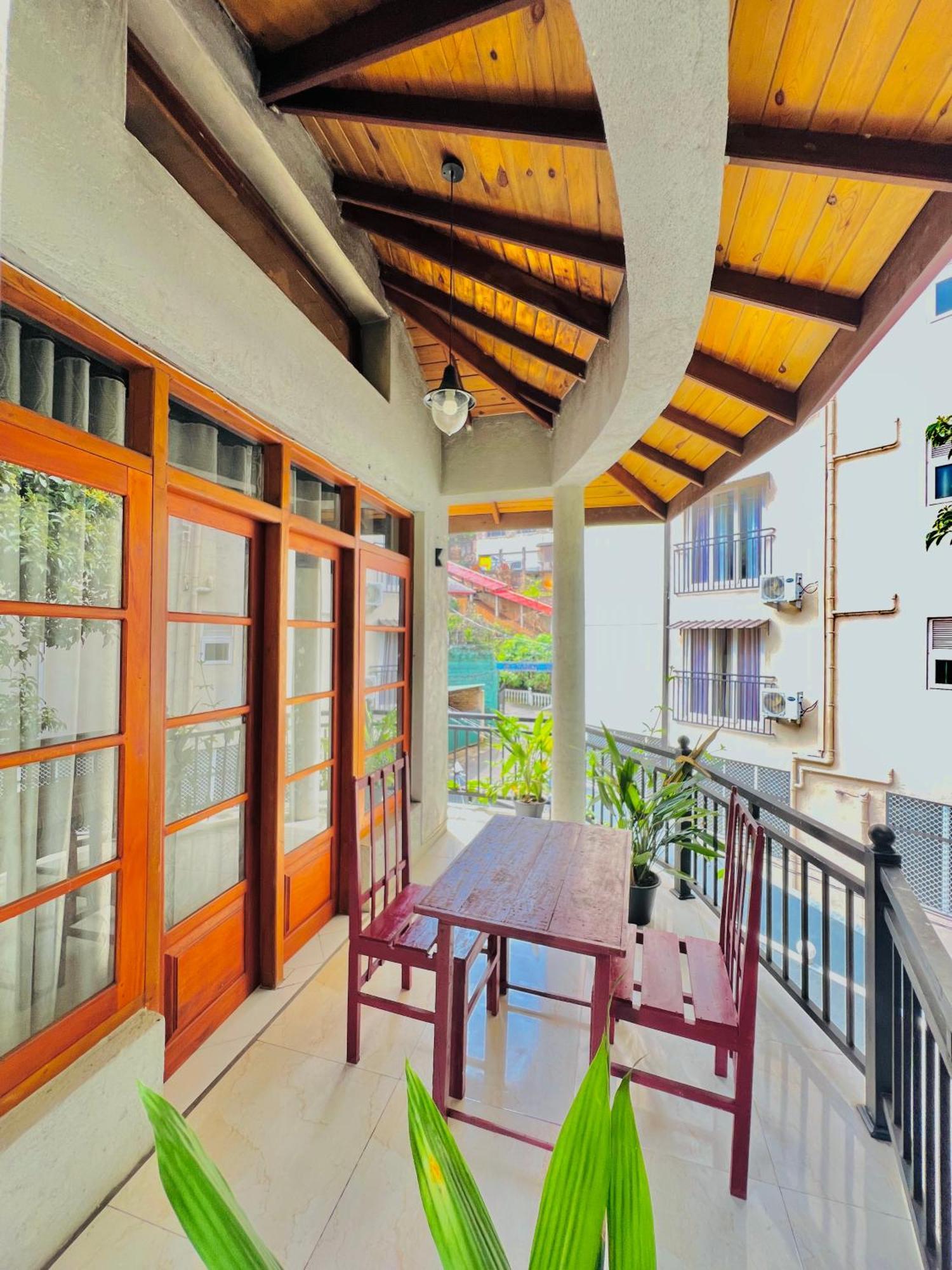 Malwaththa Mount Villa 康提 外观 照片