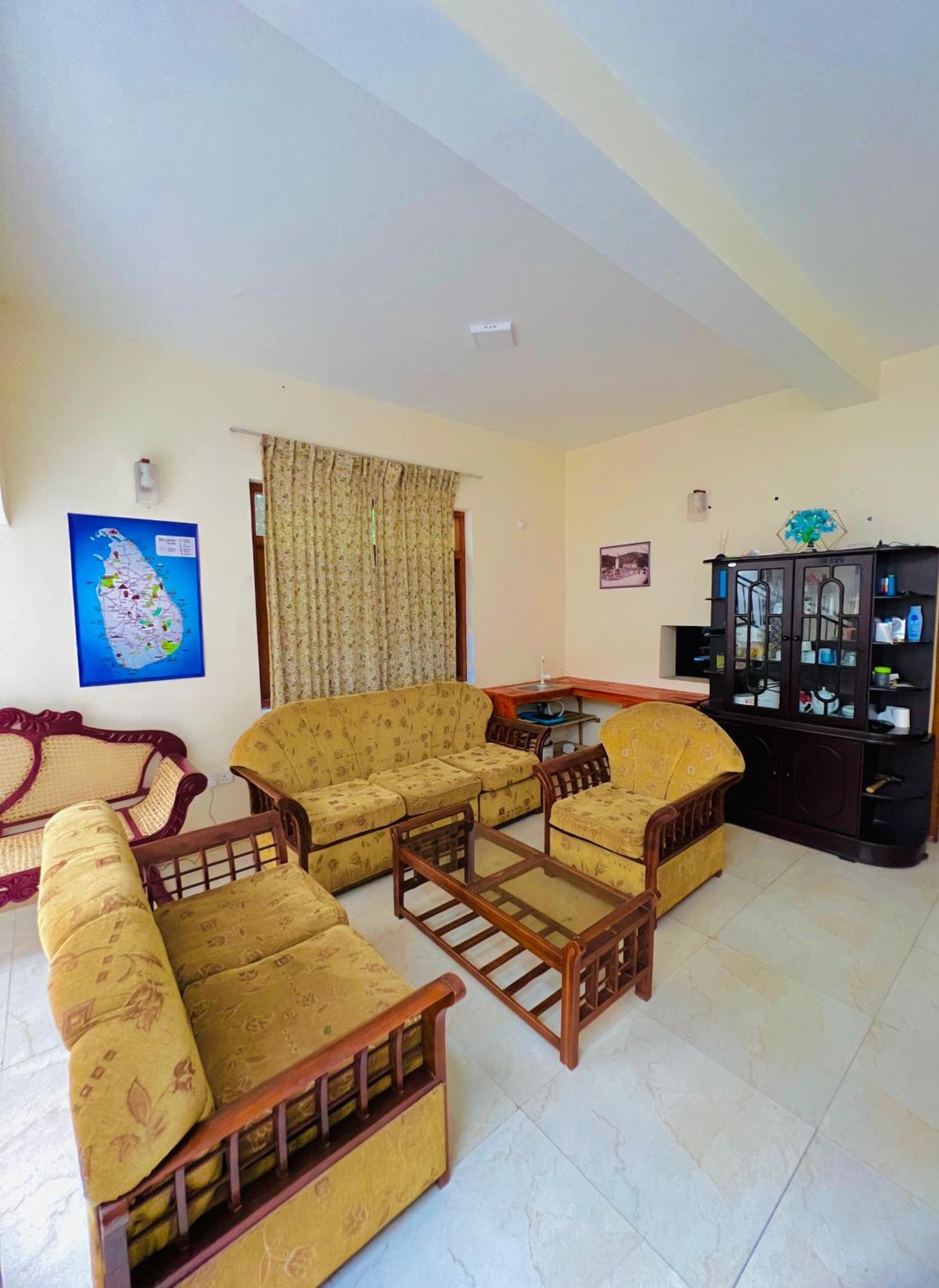 Malwaththa Mount Villa 康提 外观 照片
