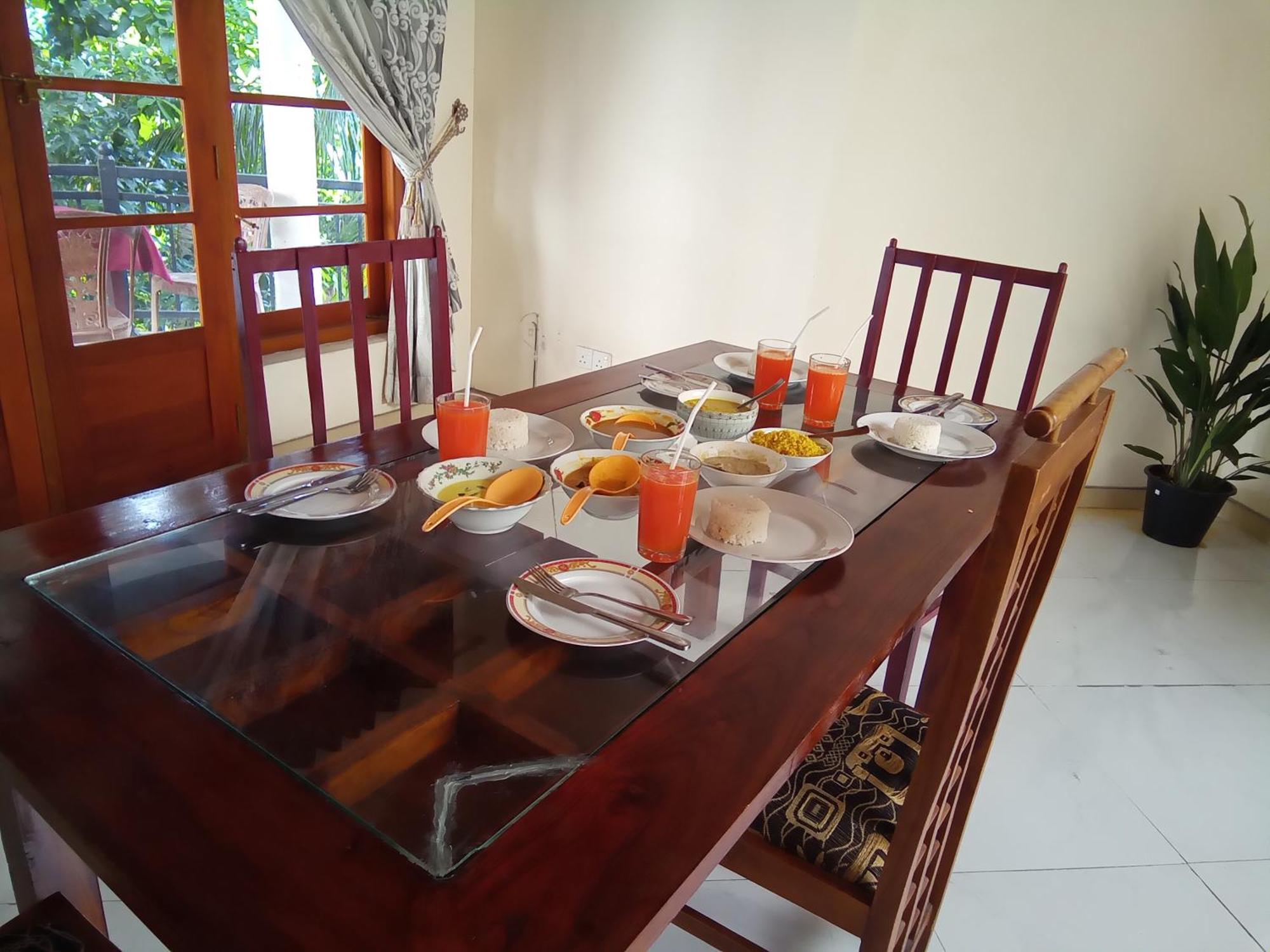 Malwaththa Mount Villa 康提 外观 照片